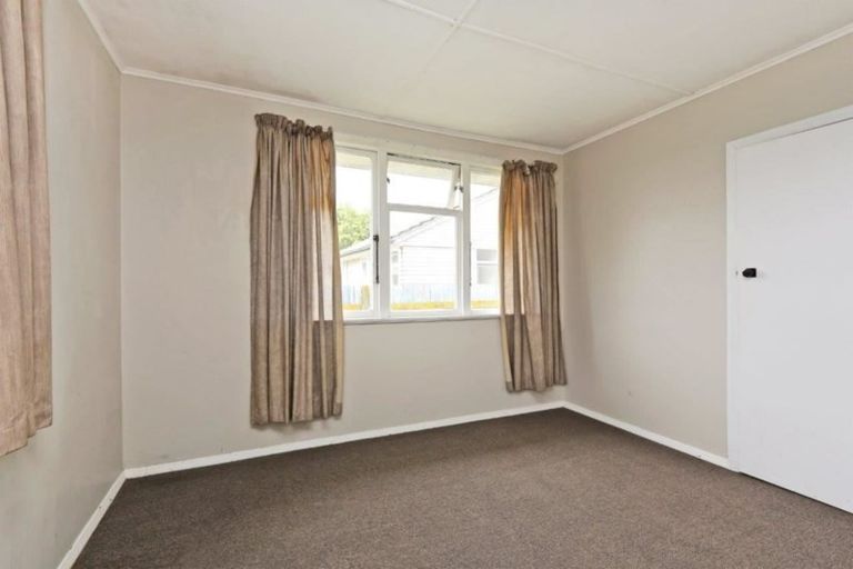 Photo of property in 66 Lipscombe Crescent, Havelock North, 4130