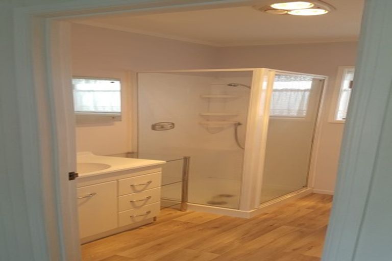 Photo of property in 5/772 Beach Road, Browns Bay, Auckland, 0630