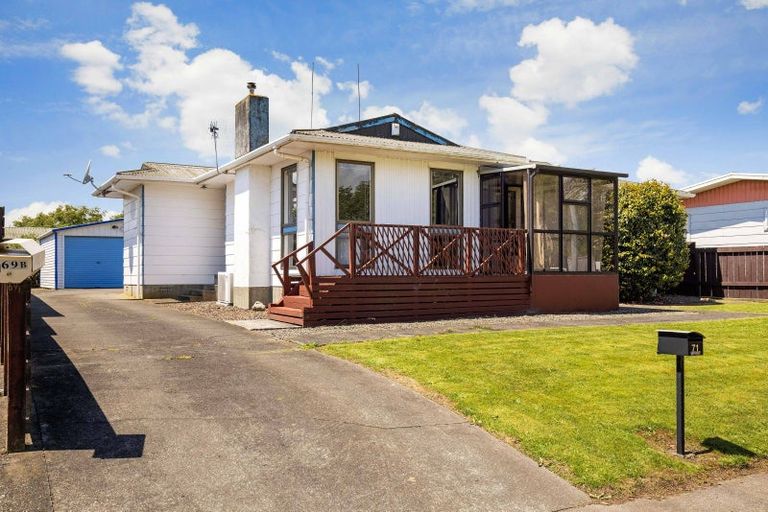 Photo of property in 71 Kaimanawa Street, Kelvin Grove, Palmerston North, 4414