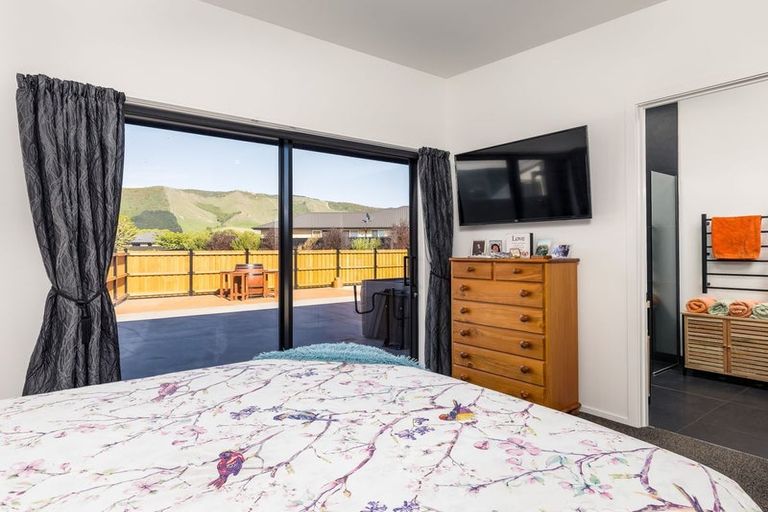 Photo of property in 8 Eric Batchelor Place, Waimate, 7924