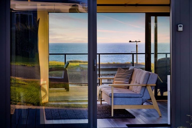 Photo of property in 21 Rosemount Road, Waverley, 4591