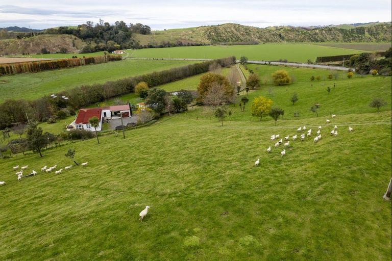 Photo of property in 2212 Matawai Road, Te Karaka, 4093