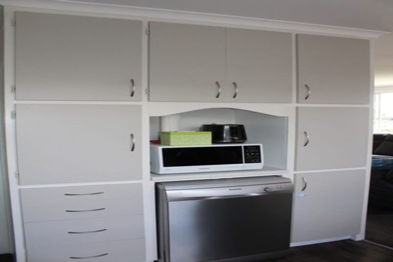 Photo of property in 9 Anne Street, Winton, 9720