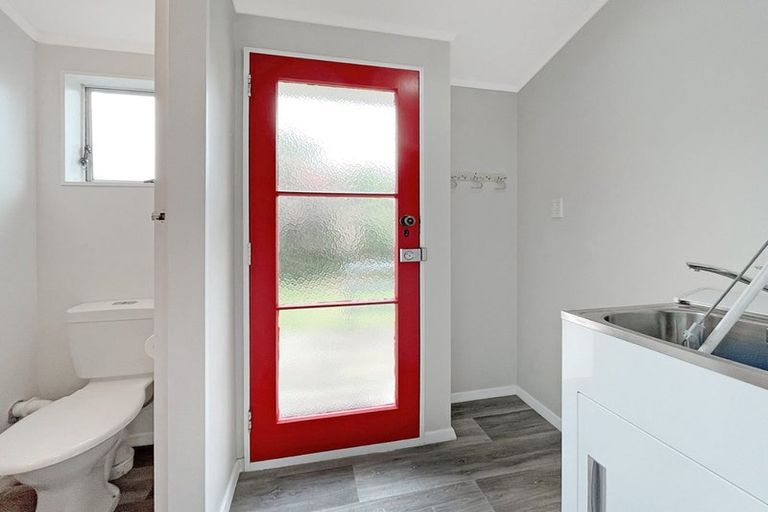 Photo of property in 26a Viewmont Drive, Harbour View, Lower Hutt, 5010