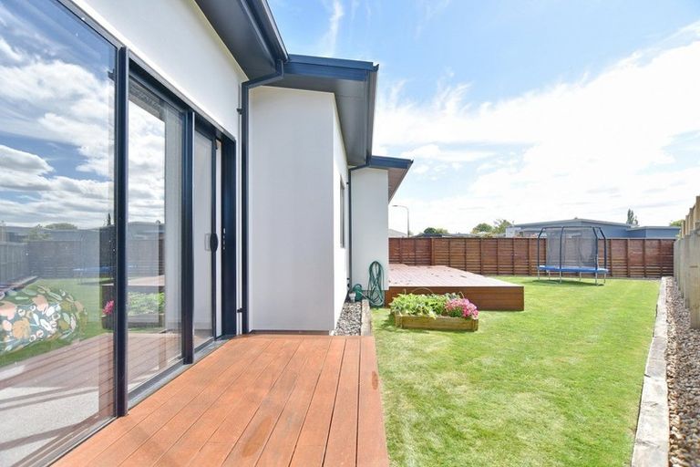 Photo of property in 10 Hamlett Drive, Woodend, 7610