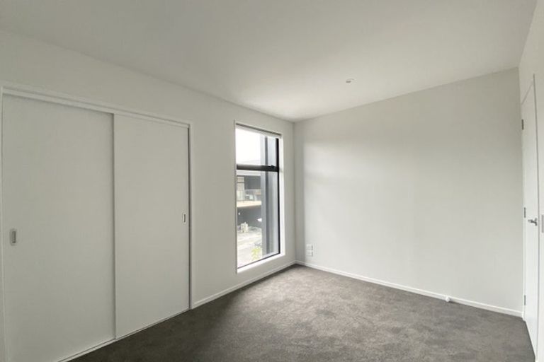 Photo of property in 10 Tuputupu Drive, Kumeu, 0810