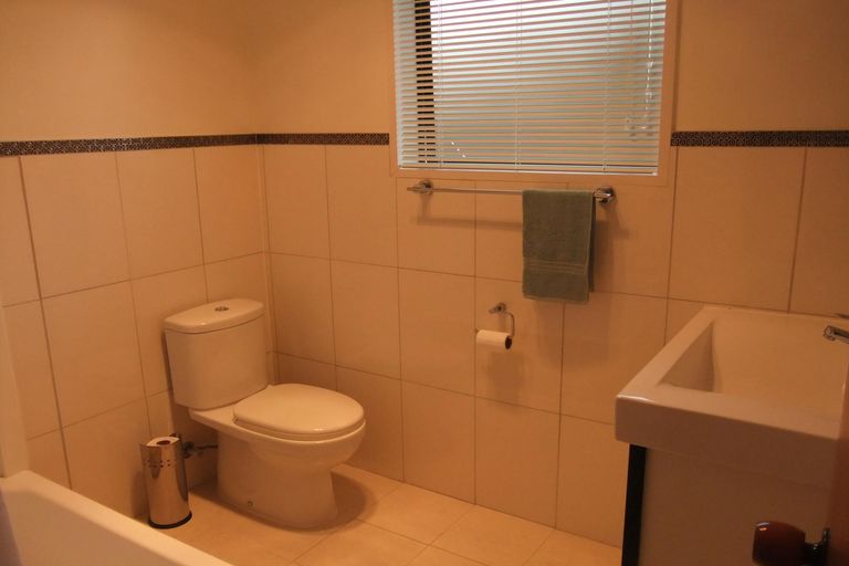 Photo of property in 60a Moore Street, Leamington, Cambridge, 3432