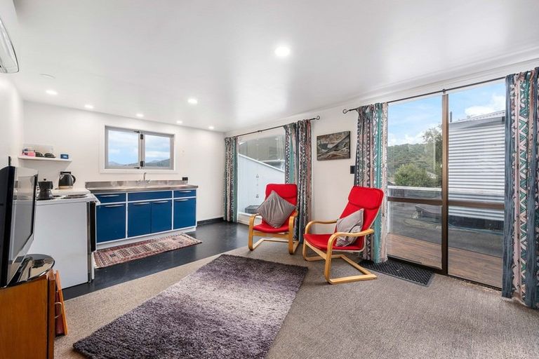 Photo of property in 146a Waikawa Road, Picton, 7220