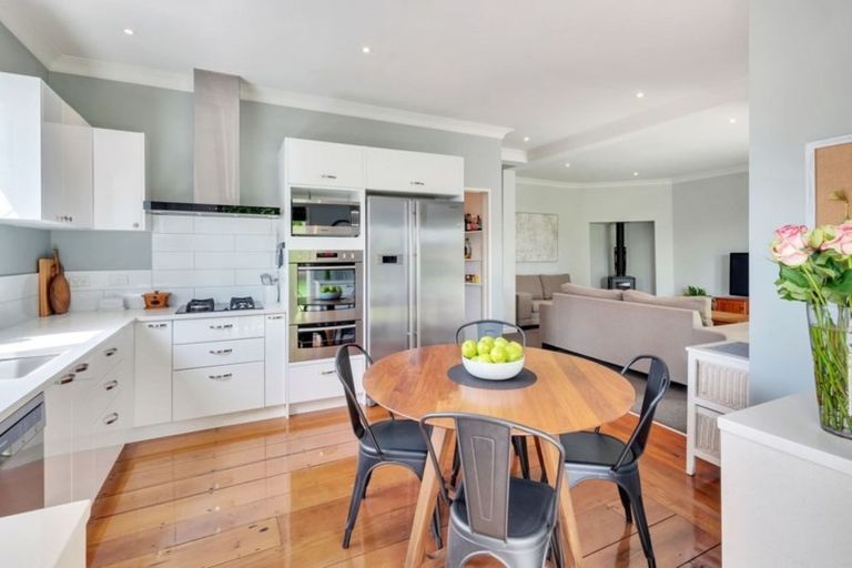 Photo of property in 13 Albert Street, Papakura, 2110