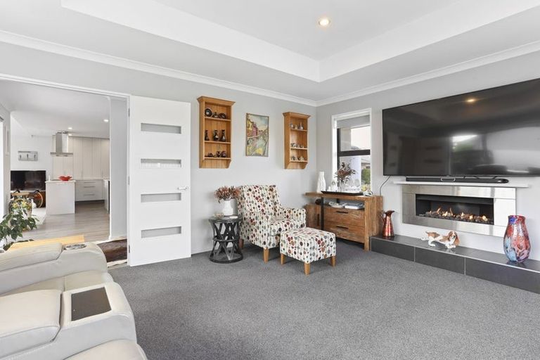 Photo of property in 15 Belgrave Drive, Rangiora, 7400