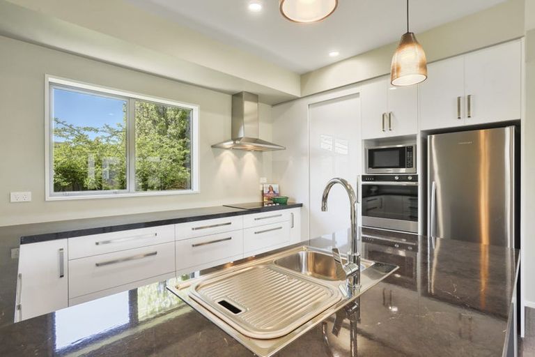 Photo of property in 8 Winton Street, St Albans, Christchurch, 8014