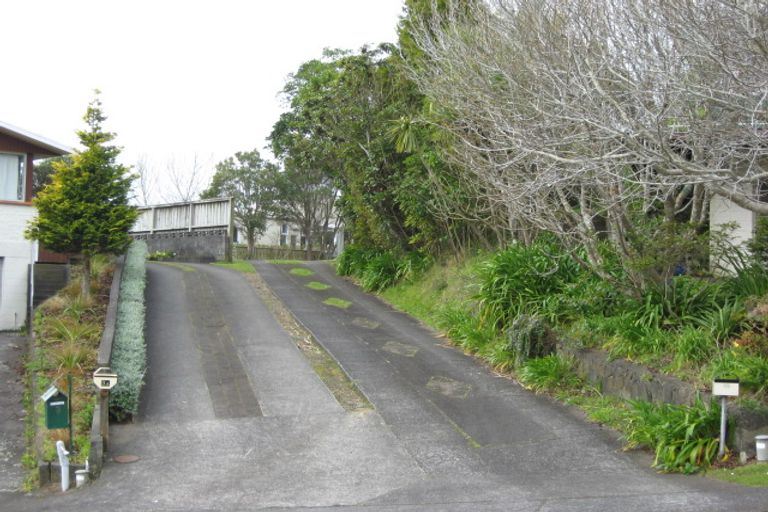 Photo of property in 3a Montana Place, Merrilands, New Plymouth, 4312