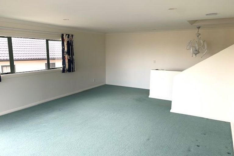 Photo of property in 155c Hobsonville Road, West Harbour, Auckland, 0618