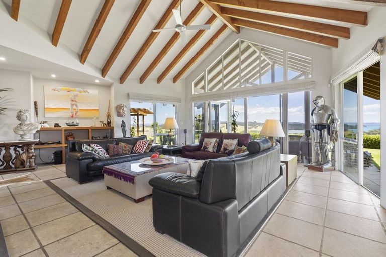 Photo of property in 58 Kempthorne Road, Russell, 0272