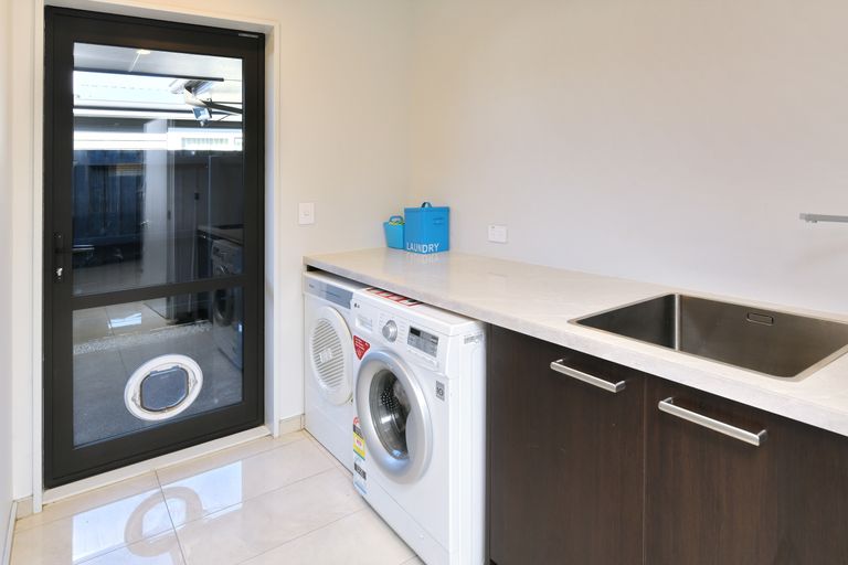 Photo of property in 10 Lambies Street, Marshland, Christchurch, 8083