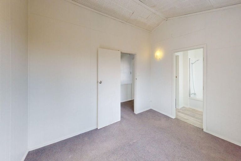 Photo of property in 118a Featherston Street, Palmerston North, 4410