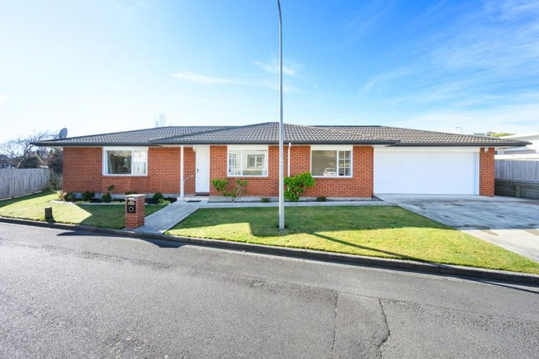 Photo of property in 1a Kings Court, Roslyn, Palmerston North, 4414