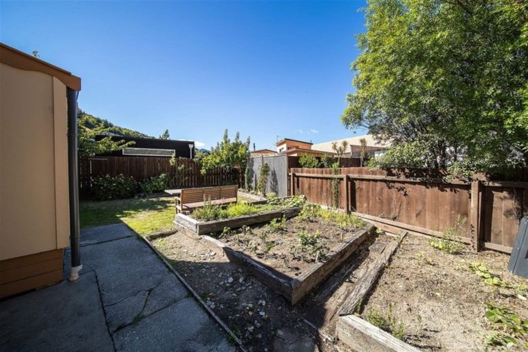 Photo of property in 10 Hamilton Road, Queenstown, 9300