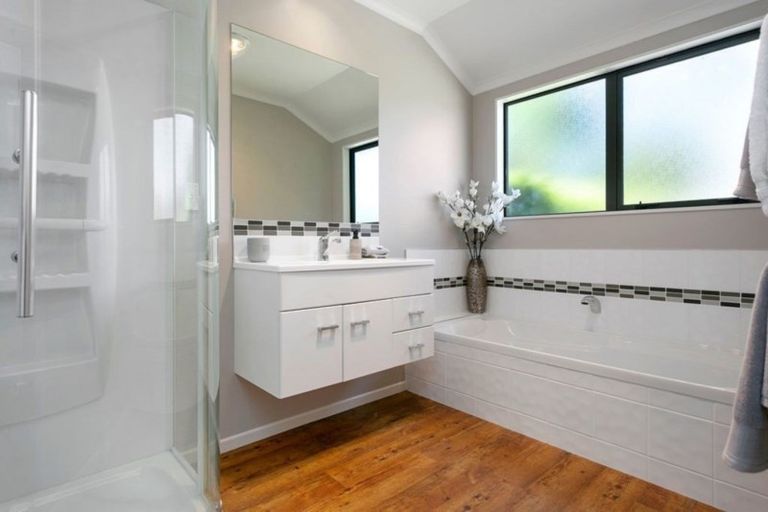 Photo of property in 33d Kelly Road, Cambridge, 3434