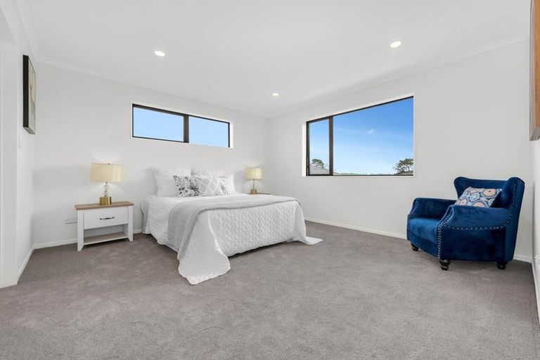 Photo of property in 48 Emerald Avenue, Rosehill, Papakura, 2113