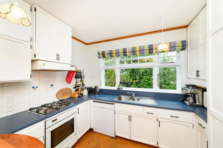 Photo of property in 26 Marne Street, Hokowhitu, Palmerston North, 4410