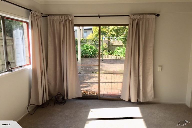 Photo of property in 1/71 Kowhai Road, Mairangi Bay, Auckland, 0630