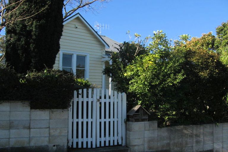 Photo of property in 123 Priestley Terrace, Bluff Hill, Napier, 4110
