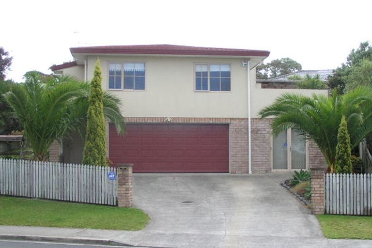 Photo of property in 58 Garton Drive, Massey, Auckland, 0614