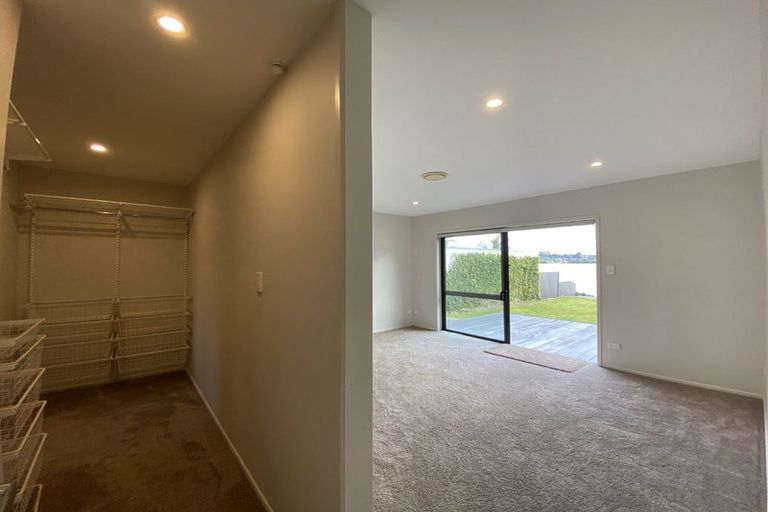 Photo of property in 62 The Terrace, Herald Island, Auckland, 0618
