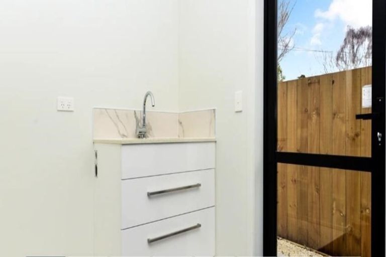 Photo of property in 1/47 Braid Road, Saint Andrews, Hamilton, 3200