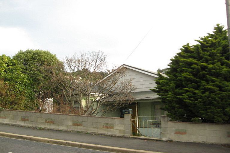 Photo of property in 28 Cliffs Road, Saint Clair, Dunedin, 9012