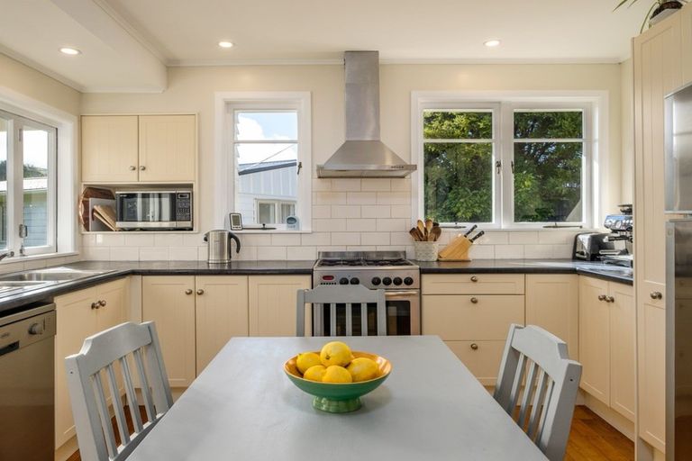 Photo of property in 10 Ayton Street, Mangapapa, Gisborne, 4010