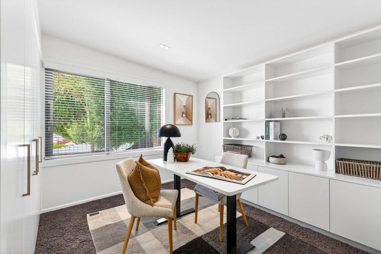 Photo of property in 40 Roslyn Road, Bluff Hill, Napier, 4110