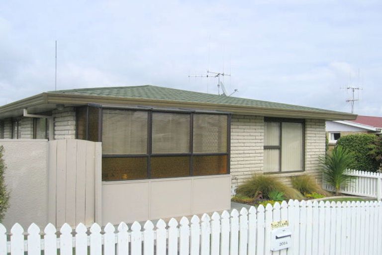 Photo of property in 206a Ngatai Road, Otumoetai, Tauranga, 3110