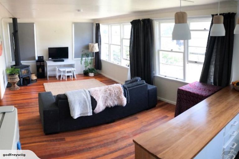 Photo of property in 4 Jeep Road, Raumati South, Paraparaumu, 5032