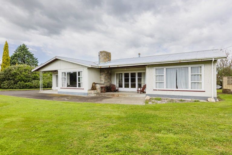 Photo of property in 2415 Takapau Road, Waipukurau, 4200