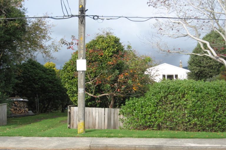 Photo of property in 90-92 Kiwi Road, Raumati Beach, Paraparaumu, 5032