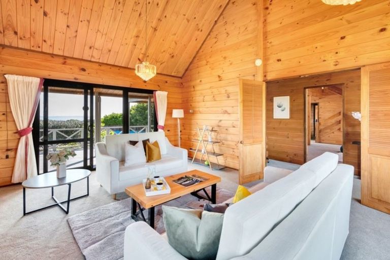 Photo of property in 124b Sandspit Road, Shelly Park, Auckland, 2014