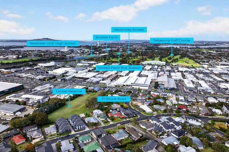 Photo of property in 37 Bruce Road, Glenfield, Auckland, 0629