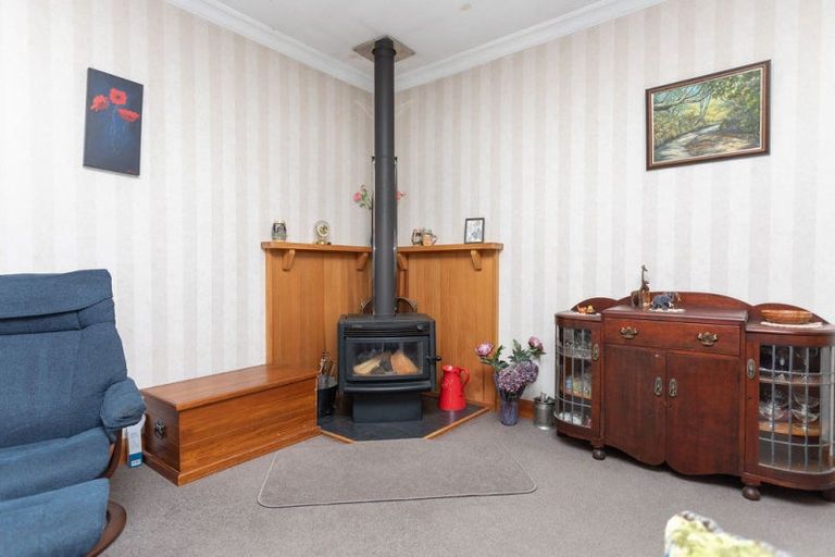 Photo of property in 22 Hunter Street, Dannevirke, 4930