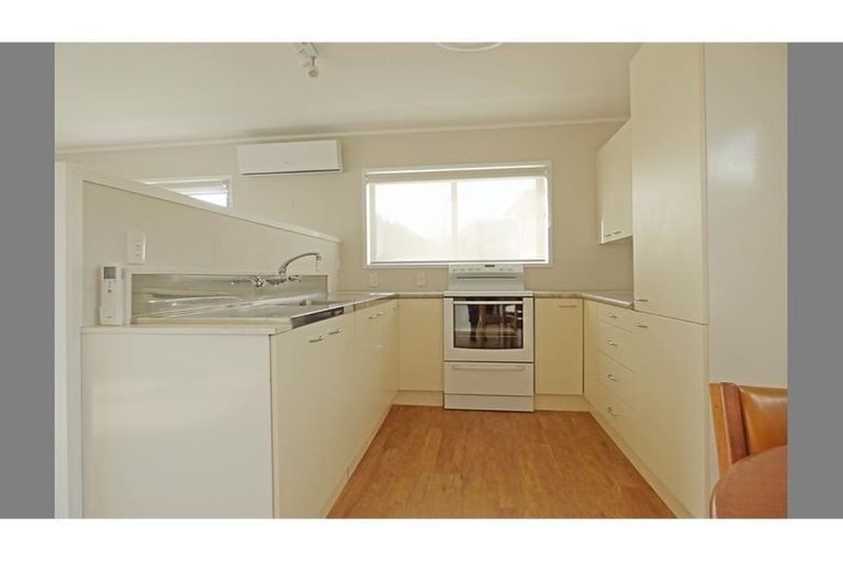 Photo of property in 24 Alton Avenue, Hillcrest, Auckland, 0627