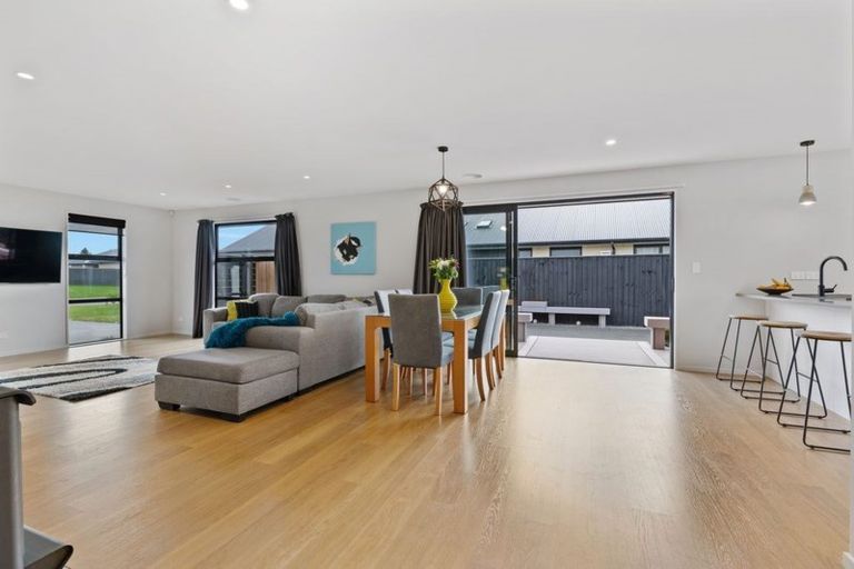 Photo of property in 31 Kingsdowne Drive, West Melton, 7618