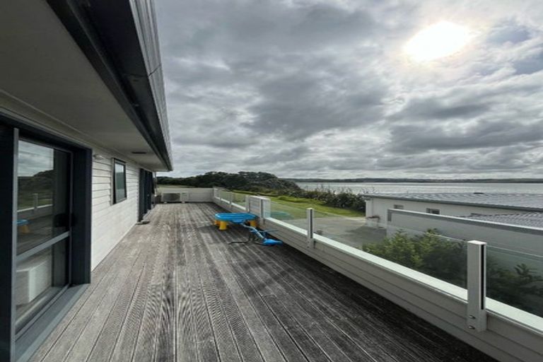 Photo of property in 163a Torkar Road, Clarks Beach, 2122