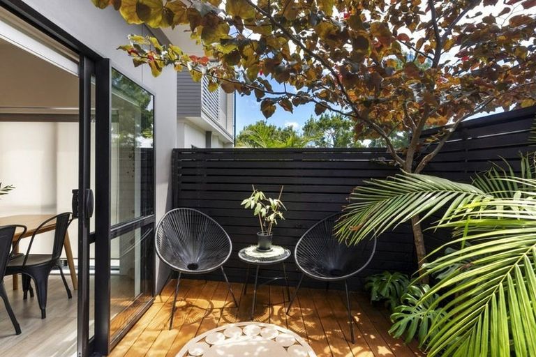 Photo of property in 8a Edgar Pearce Place, Howick, Auckland, 2014