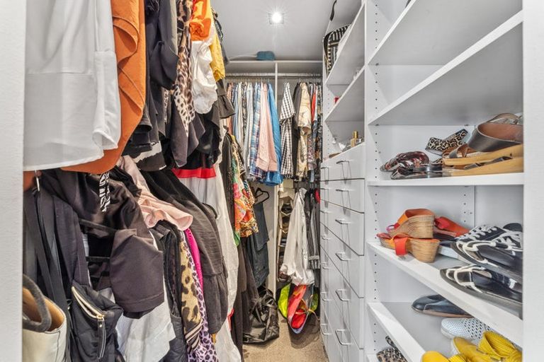 Photo of property in 1/19 Heathcote Road, Castor Bay, Auckland, 0620