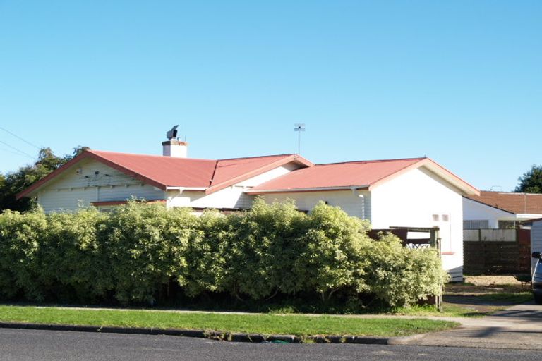 Photo of property in 9 Allen Street, Mangere East, Auckland, 2024