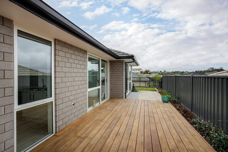 Photo of property in 5 Albatross Lane, Welcome Bay, Tauranga, 3112