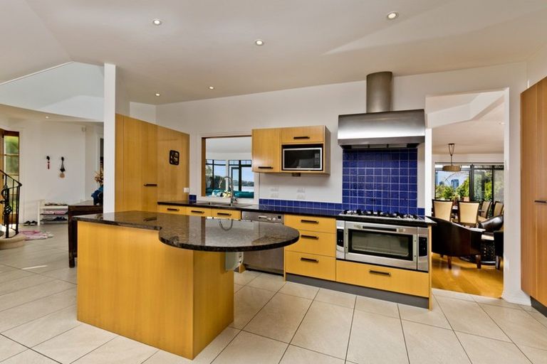 Photo of property in 4/76 Shakespeare Road, Milford, Auckland, 0620