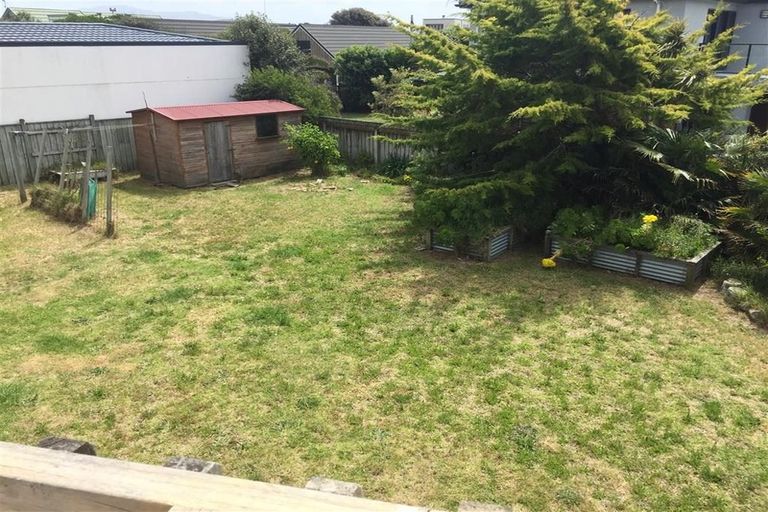 Photo of property in 151 Field Way, Waikanae Beach, Waikanae, 5036