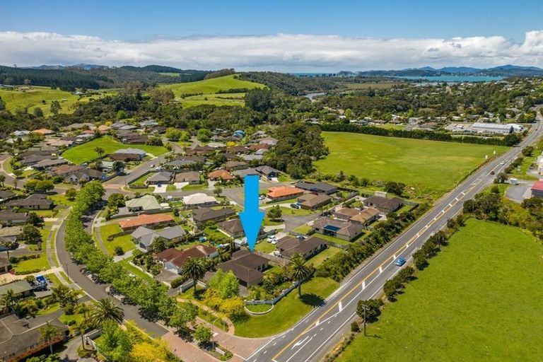 Photo of property in 1 Nautical Drive, Haruru, 0204